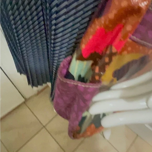 Fossil leather bag with long adjustable straps. Great clean condition - Picture 6 of 16